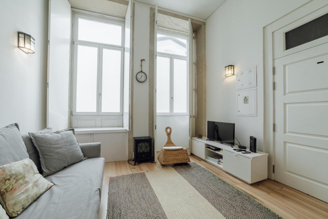 Historic & Sunny Mezzanine Bolhao By Vacationy Appartement Porto Buitenkant foto