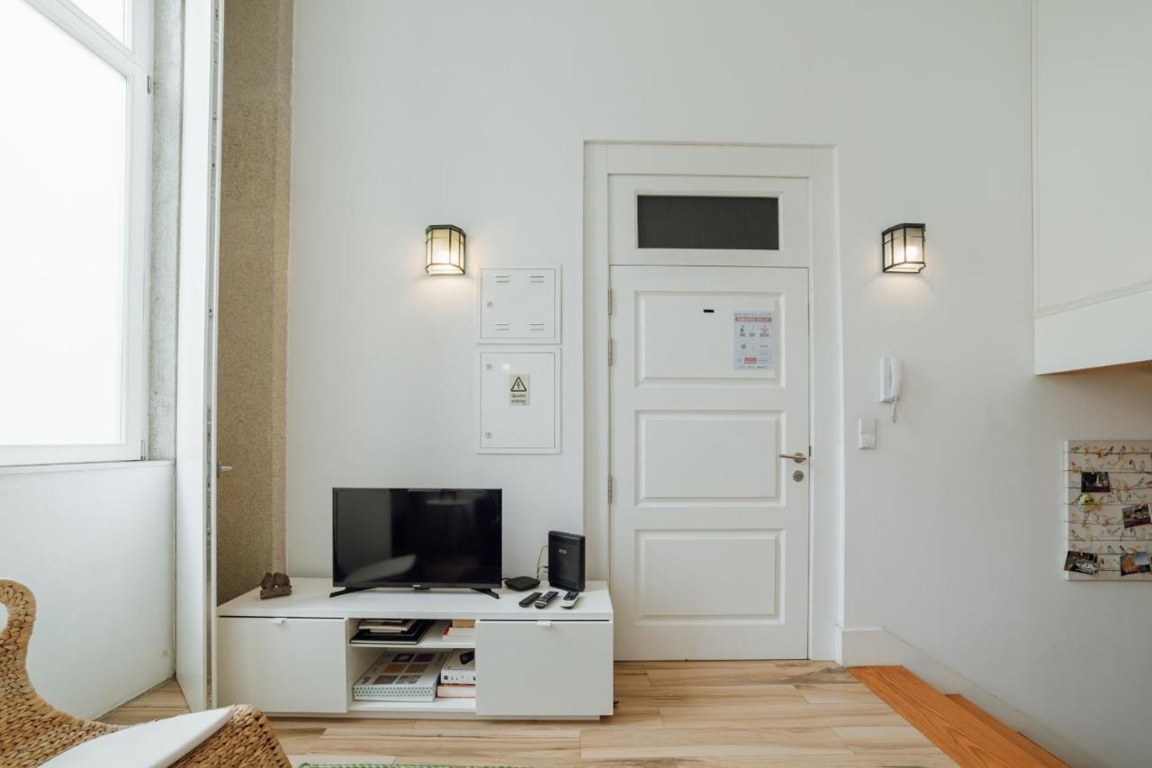 Historic & Sunny Mezzanine Bolhao By Vacationy Appartement Porto Buitenkant foto