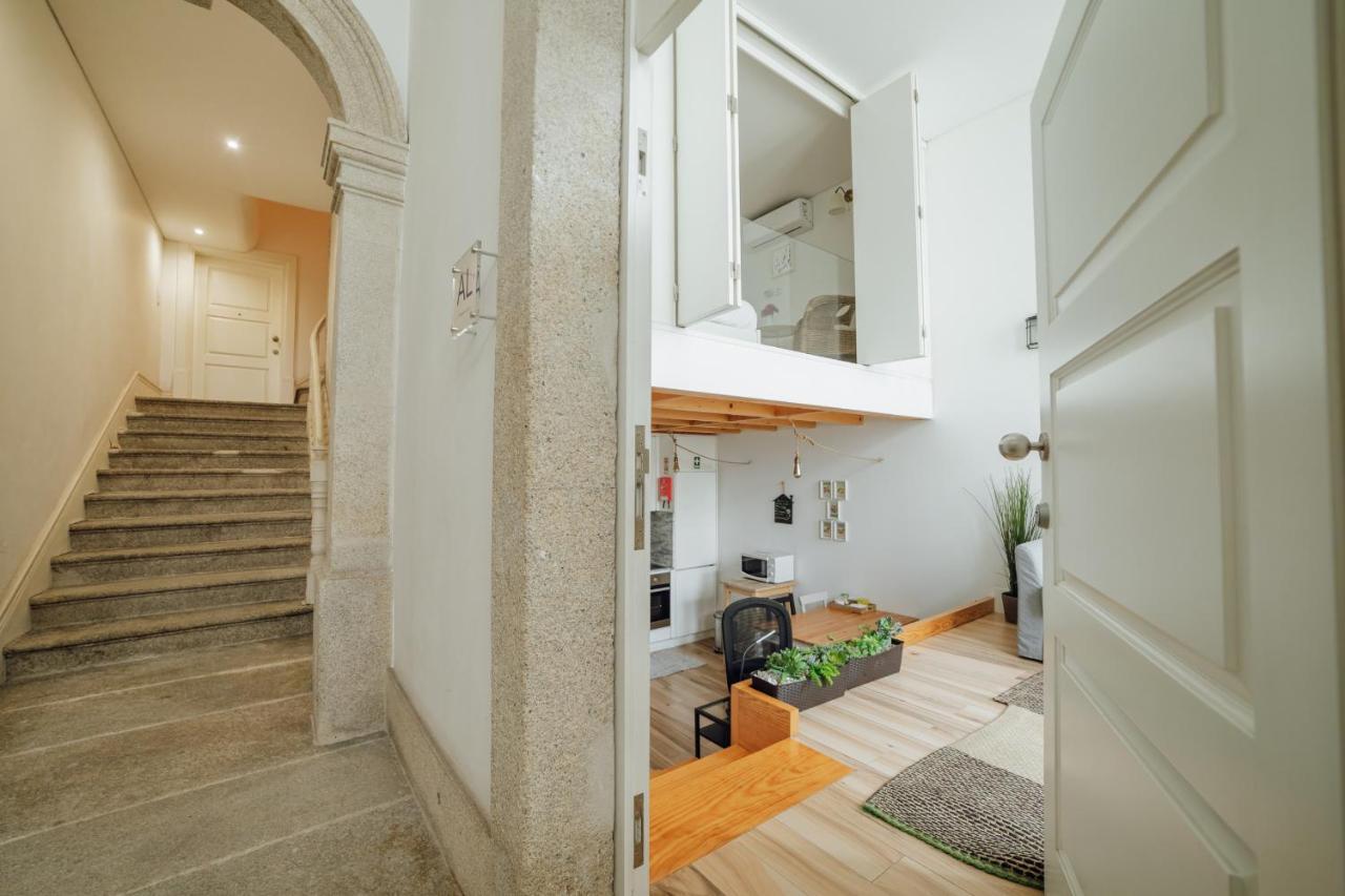 Historic & Sunny Mezzanine Bolhao By Vacationy Appartement Porto Buitenkant foto